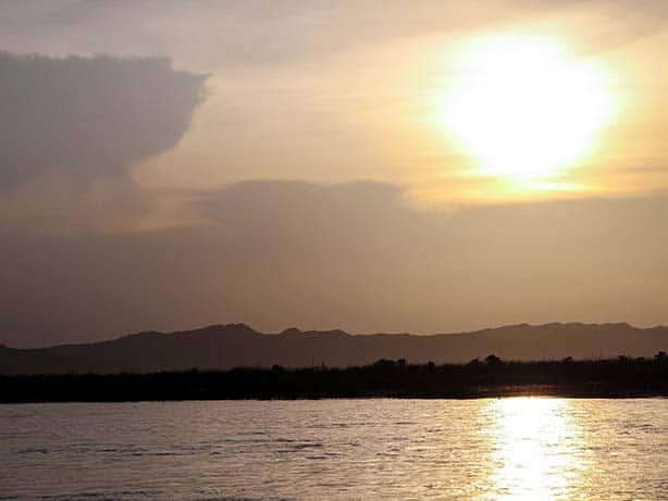 Myanmar - Bagan - Sonnenuntergang auf dem Ayeyarwaddy