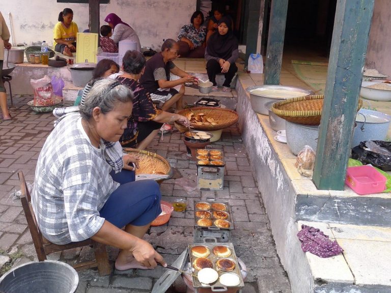 Indonesien - Reispfannküchlein