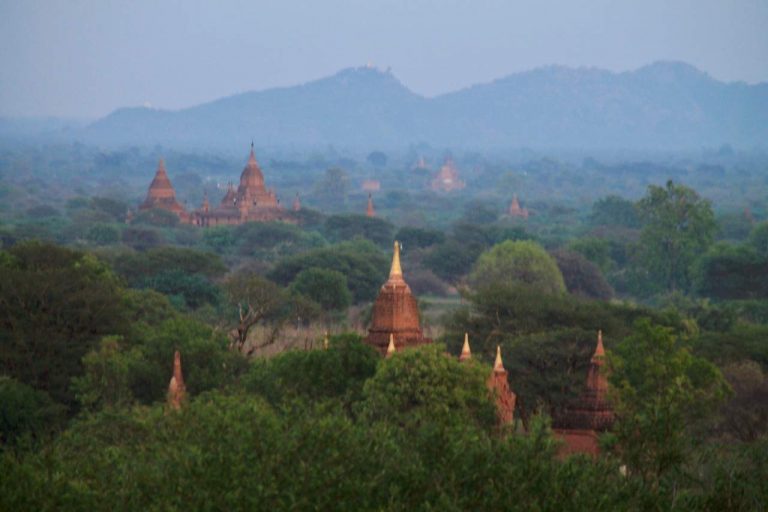 Myanmar Bagan Pagodenfeld 2