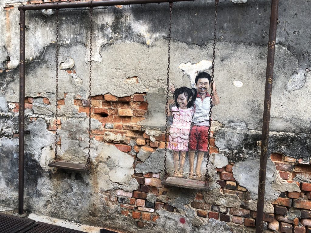 Penang Streetart Schaukel