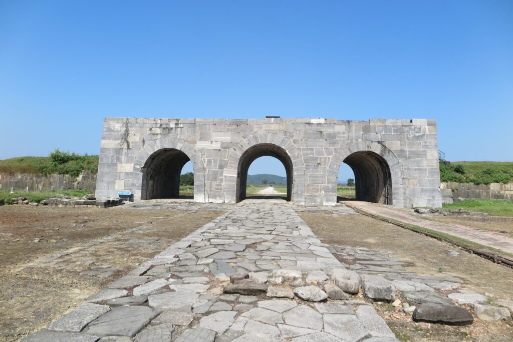 Zitadelle der Ho Dynastie Tor