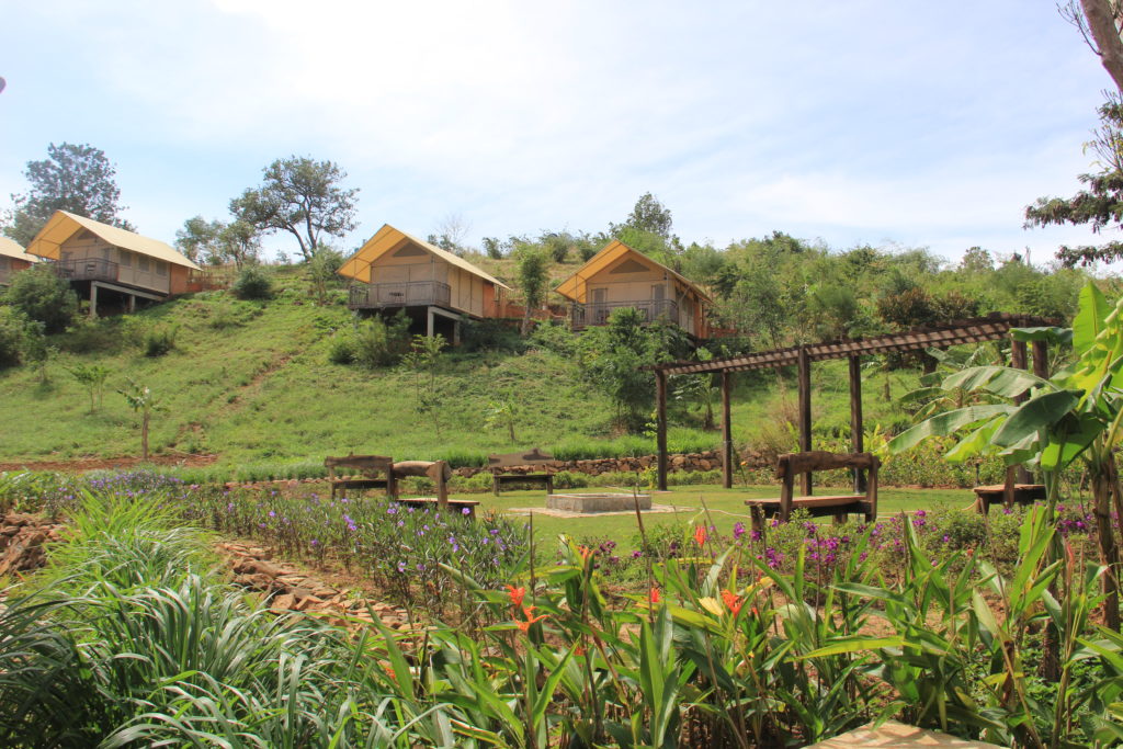 Lak Tented Camp Bungalows