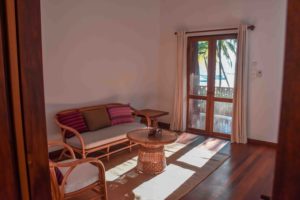 Lalay Lodge - room - sitting area