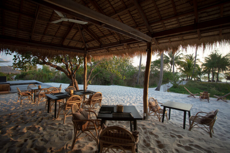 Koh Rong Tamu Hotel Restaurant