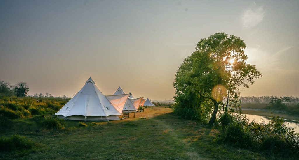 Burhan Wilderness Camp am Fluss