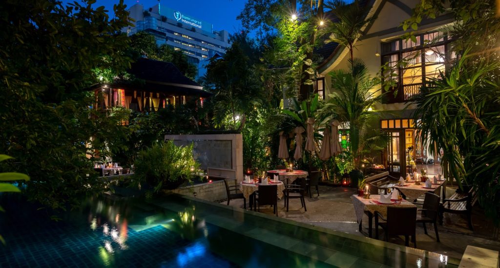 Ariyasom Villa Bangkok Restaurant