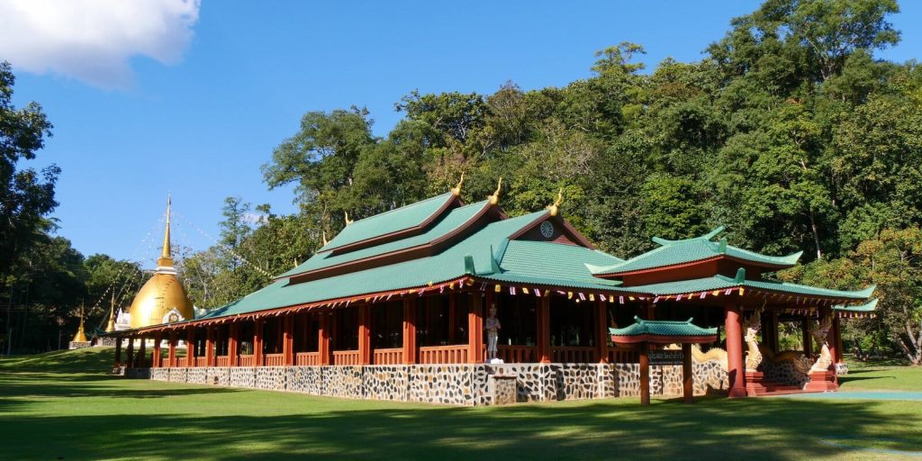 Meditationsretreat Wat Pa Tum Wua Gemeinschaftshaus