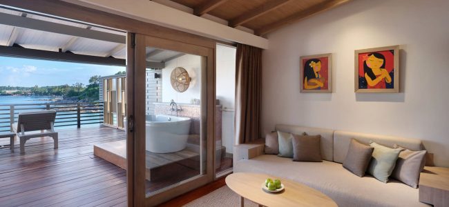 Tongsai Bay Seafront Cottage Living room